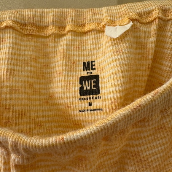 Me to We Tan Gold Smocked Ribbed Camisole - Picture 3 of 3